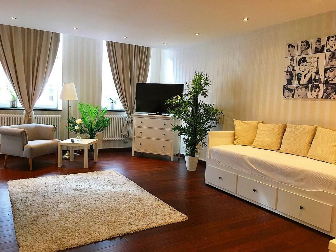 Aparthotel C'Est La Vie Зарлуї Екстер'єр фото